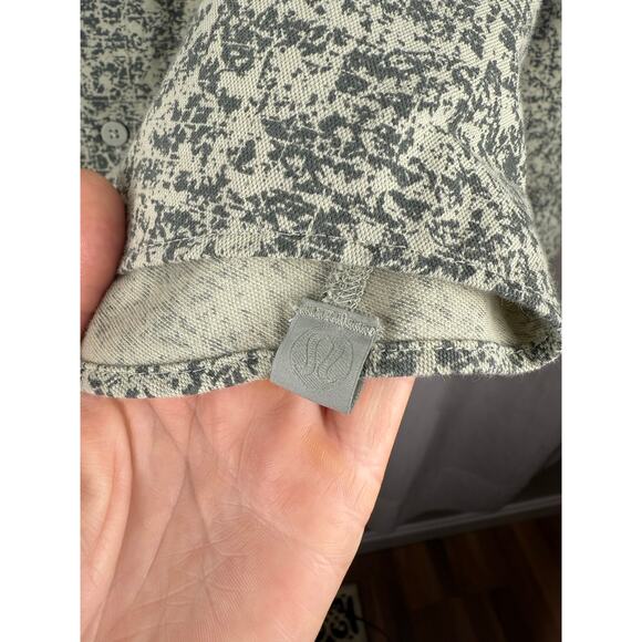 Lululemon mens large button down shirt green abstract print long sleeve - Picture 5 of 8